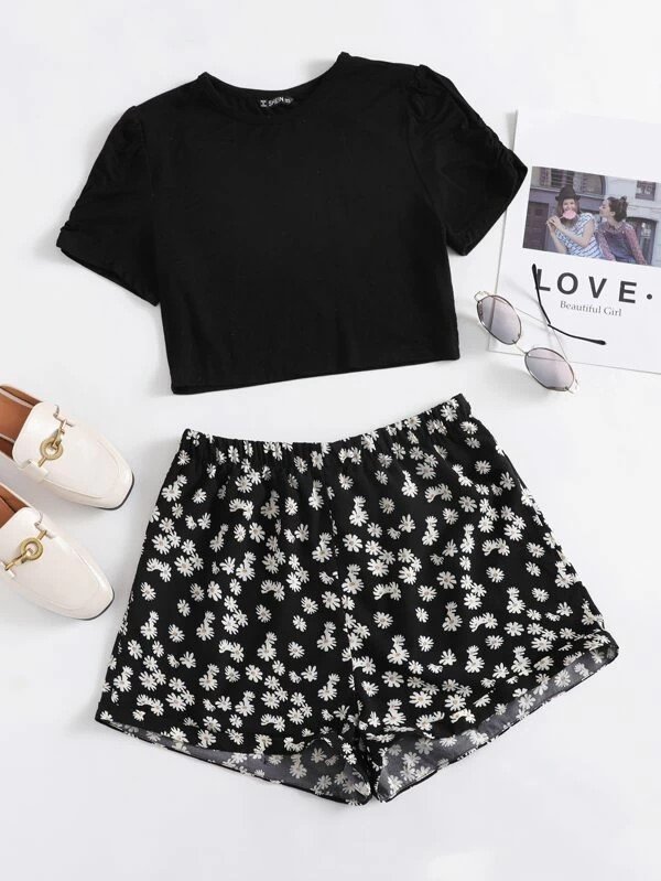 Black Ruched Puff Sleeve Cropped Tee and Black Daisy Print Women's Shorts Two Piece Set. Love this super cute black two pieces summer set for women